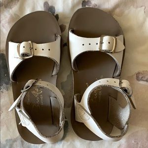 Girls Saltwater sandals